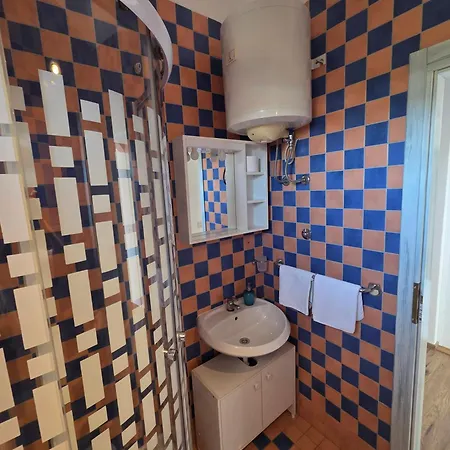 Apartment Mak